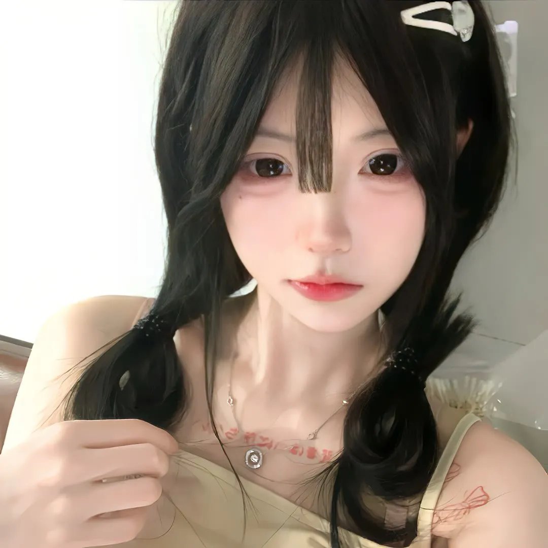 屈楚萧 